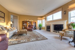 546 Longwood Dr-15